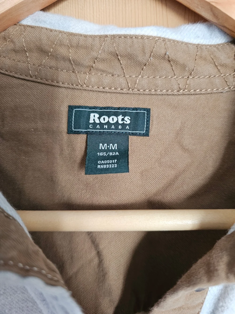 Roots Light Grey & White Plaid Button-Up Shirt with Brown Elbow Patches - Picture 4 of 7